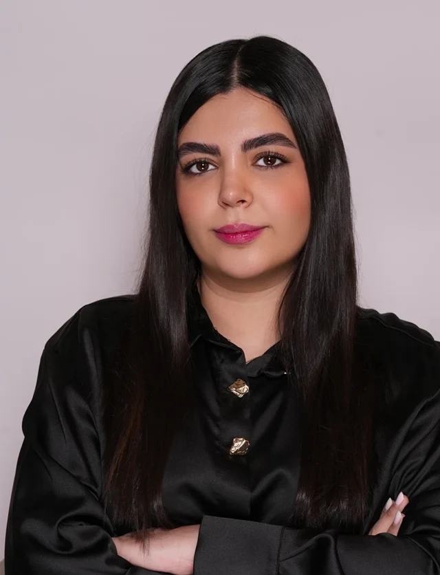 نیلوفر قهرمانی