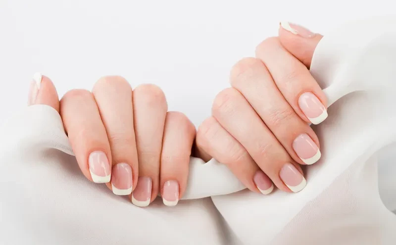 قیمت کاشت فرنچ ناخن