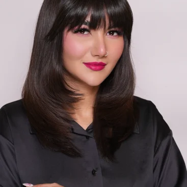 مهسا خانزاده