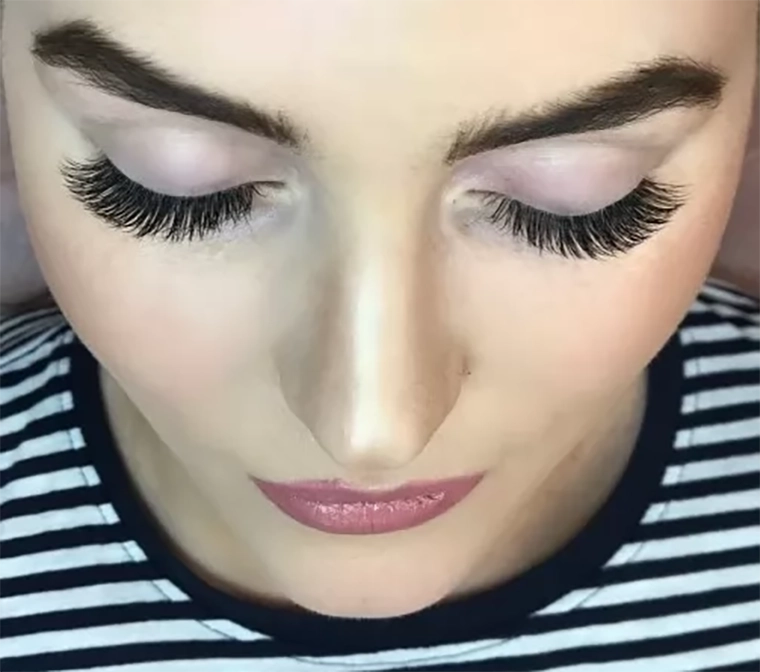 کاشت مژه گلامور